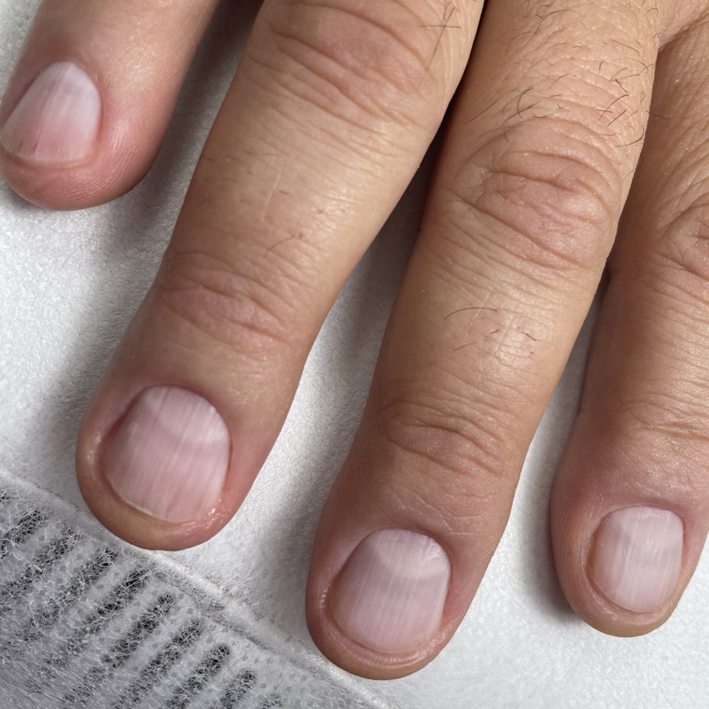 Men's hygienic manicure